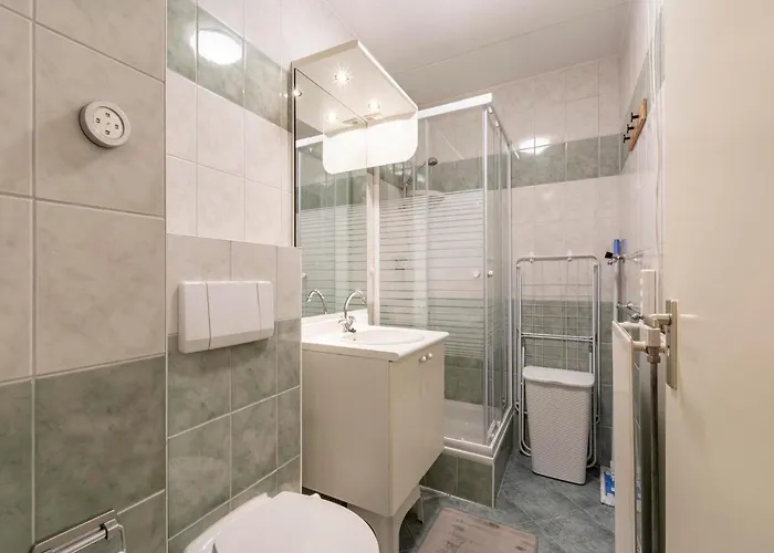 Bright Coastal Hideaway Apartment