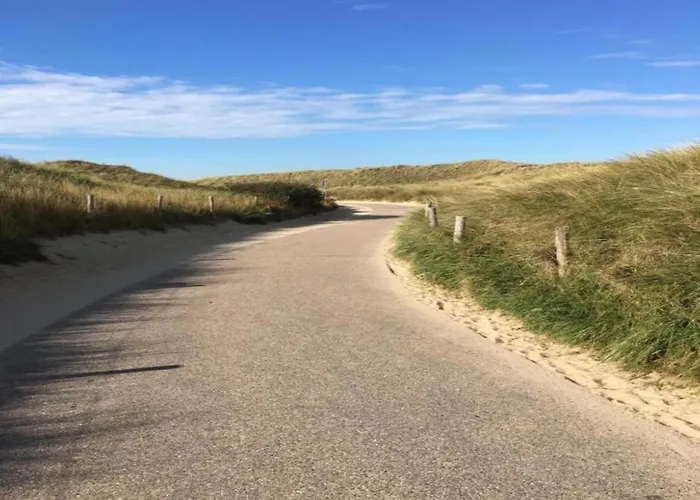 Bright Coastal Hideaway Apartment Julianadorp