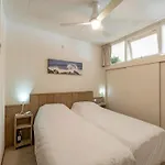 Bright Coastal Hideaway Apartment *