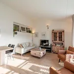 Bright Coastal Hideaway * Julianadorp