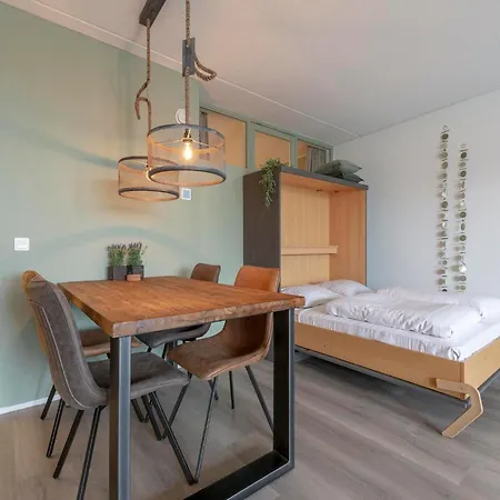 Lejlighed Bright Coastal Hideaway *